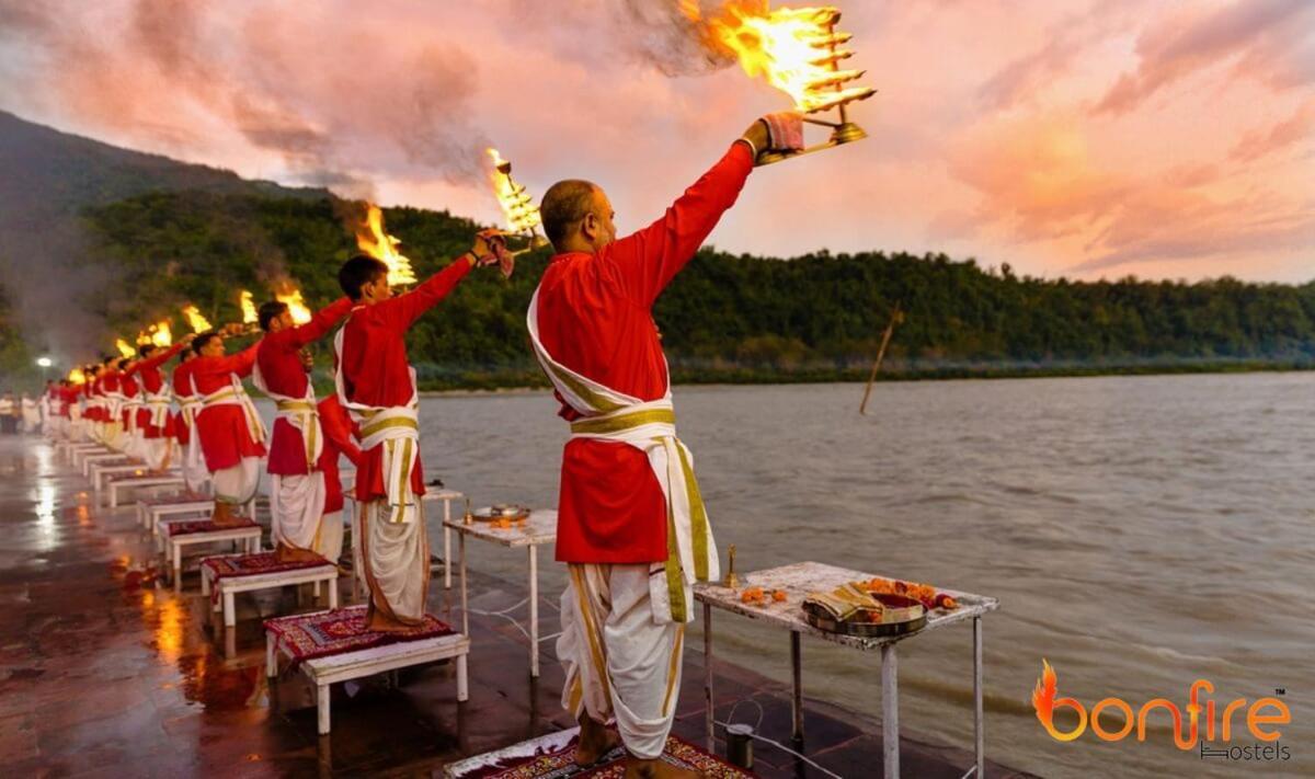 Bonfire Hostels Rishīkesh المظهر الخارجي الصورة